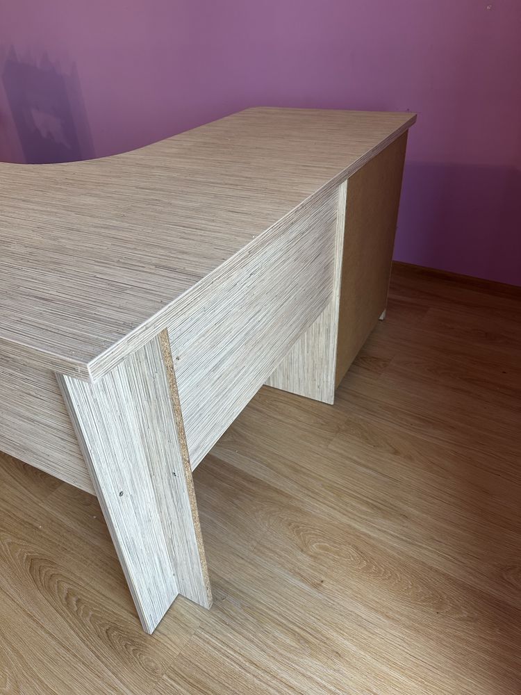 Biurko pod wymiar kolor bambus