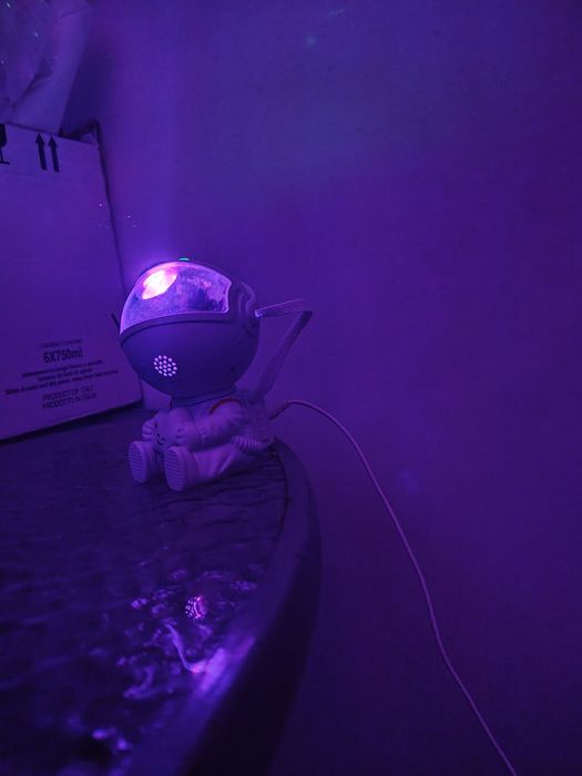 Astronauta projektor, idealny na święta
