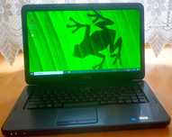 Laptop DELL Inspirion M5040