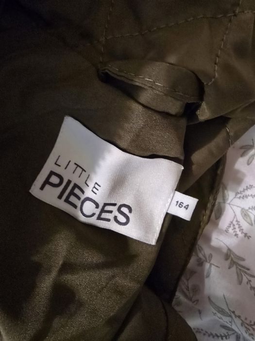 Підлітковтй Жіночий комбінезон хакі демисезонний
.
.сизонний