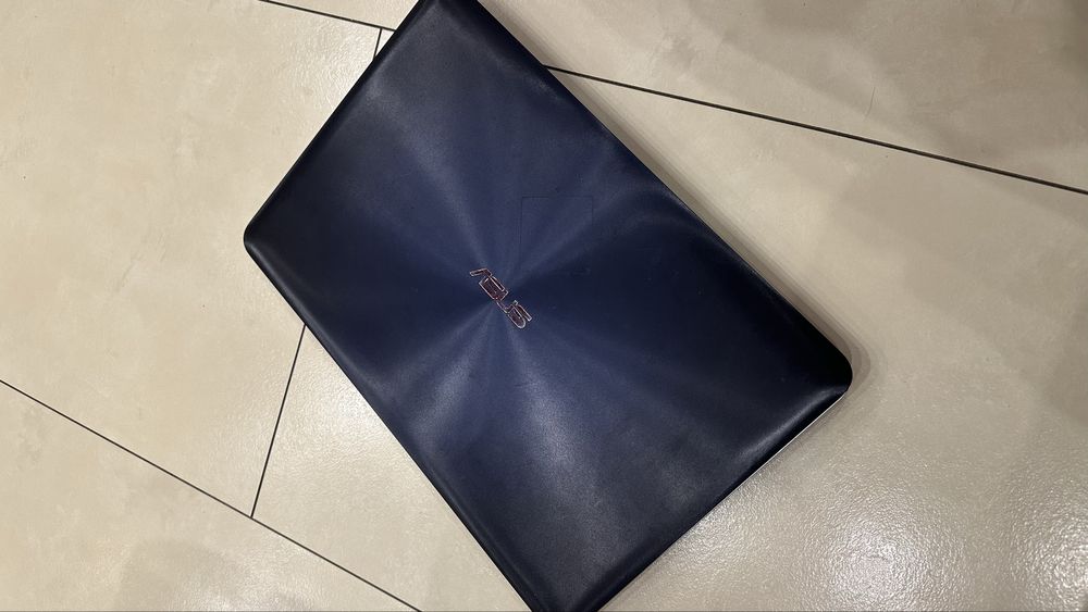 Asus x556u повністю робочий