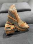 Sapatos altos castanhos
