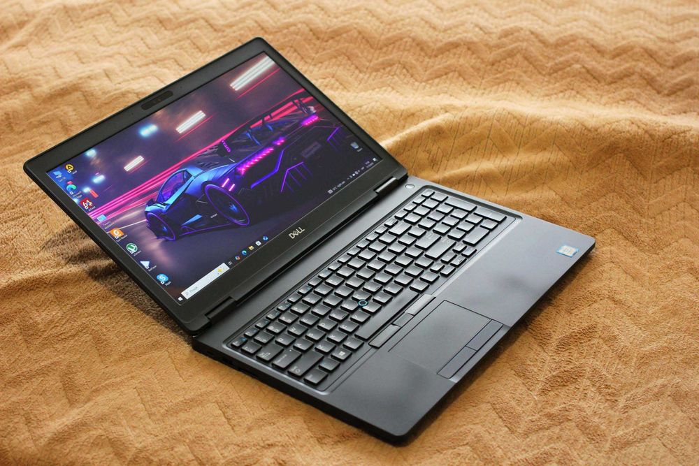 DELL 5590/i7-8650 8x/NvidiaMX130 2GB/16GB/SSD 1TB/АКБ6ч/15ipsFHD/2020г