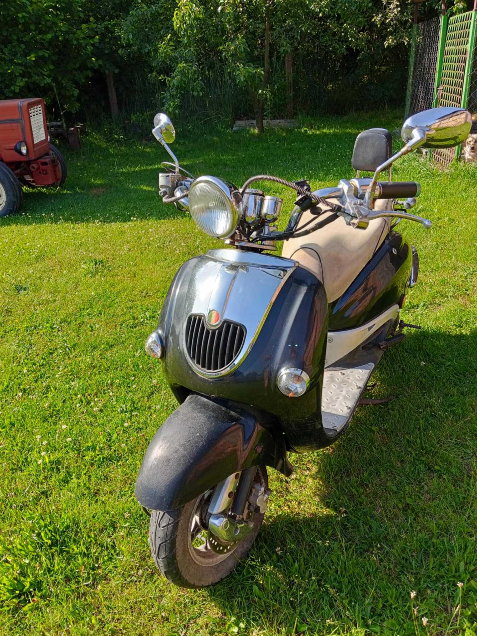 Skuter retro 2011r