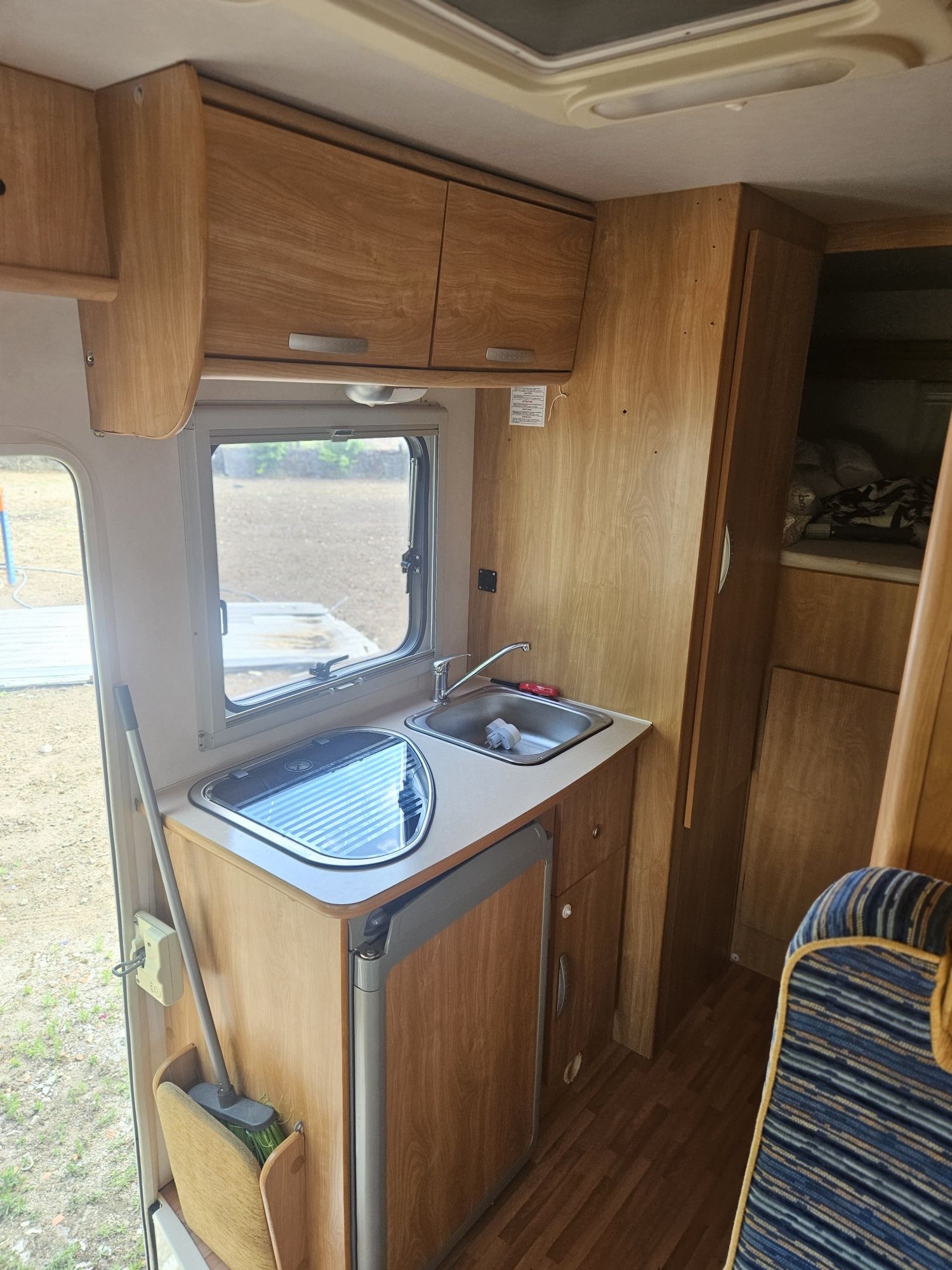 Autocaravana ford katamarano