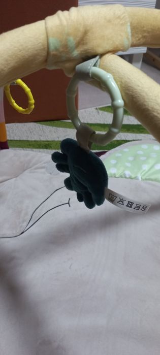 Tapete atividades bebé