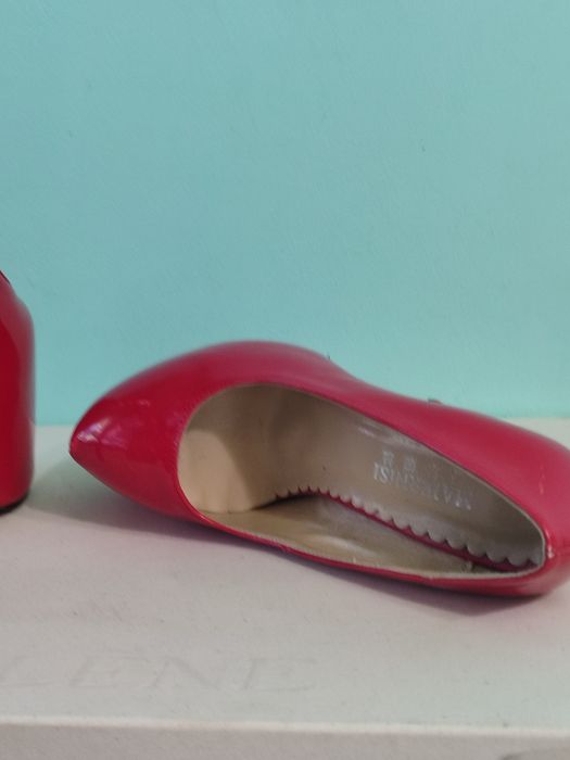 Туфли стримы, высокий каблук