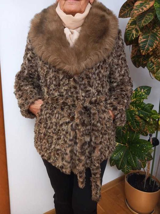 Kurtka sztuczne futerko r. M