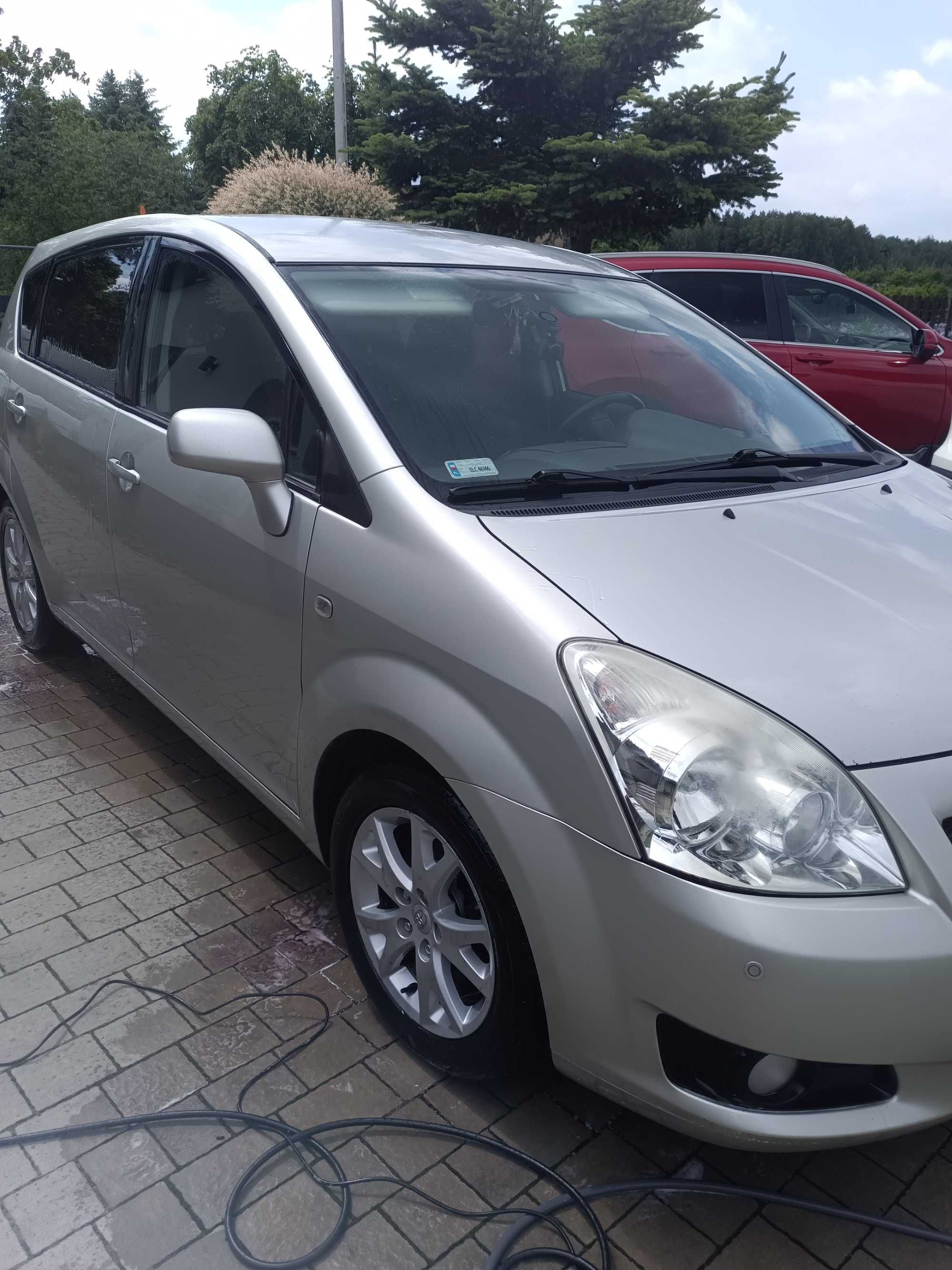 sprzedam Toyotę corolle verso 1.8 benzyna lpg
