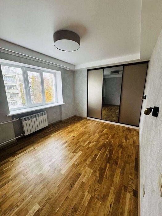 АК 2 Кімнатна Лівобережна Русановка вторичка Ентузіастів 7