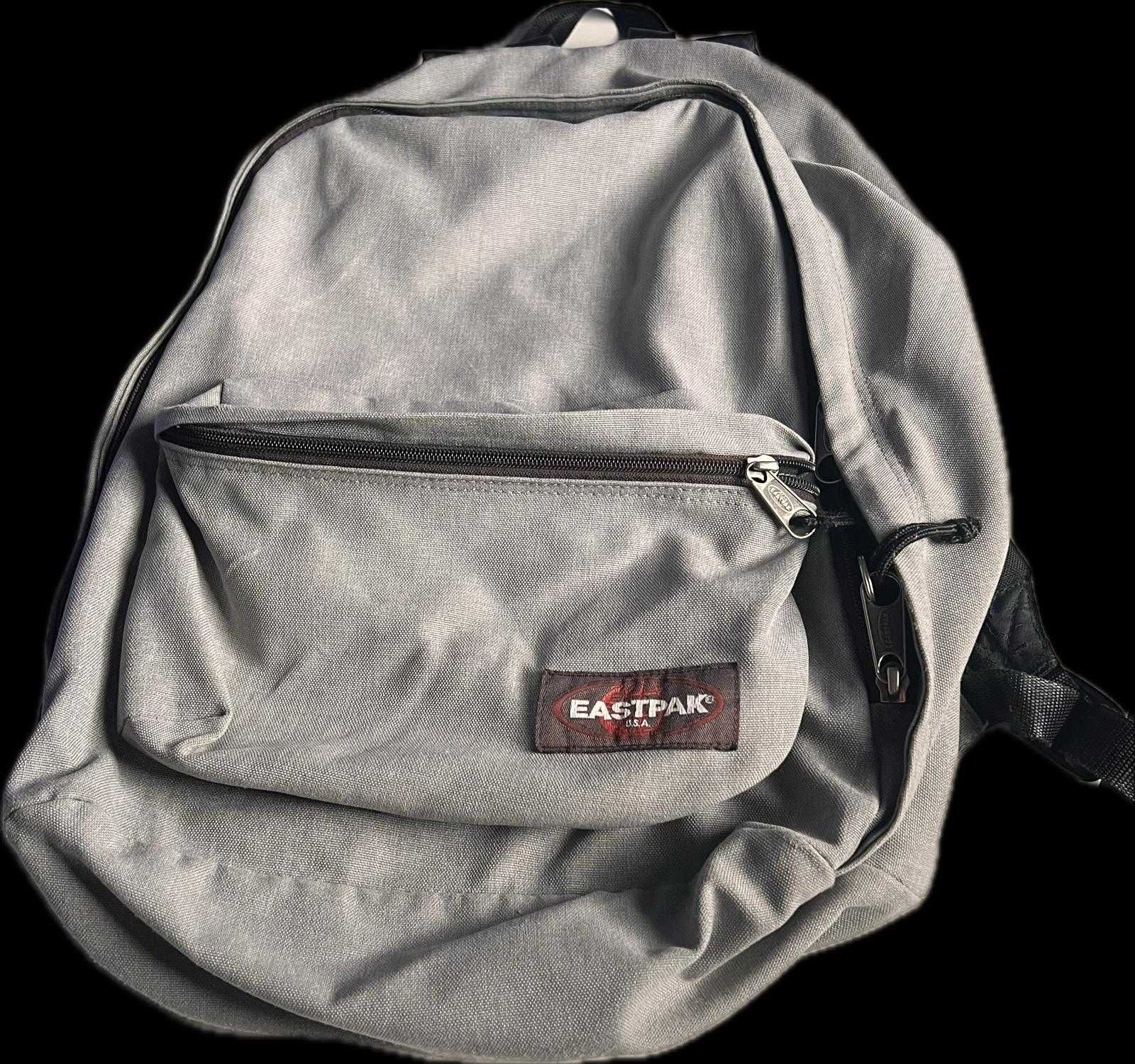 Mochila Eastpack Cinza