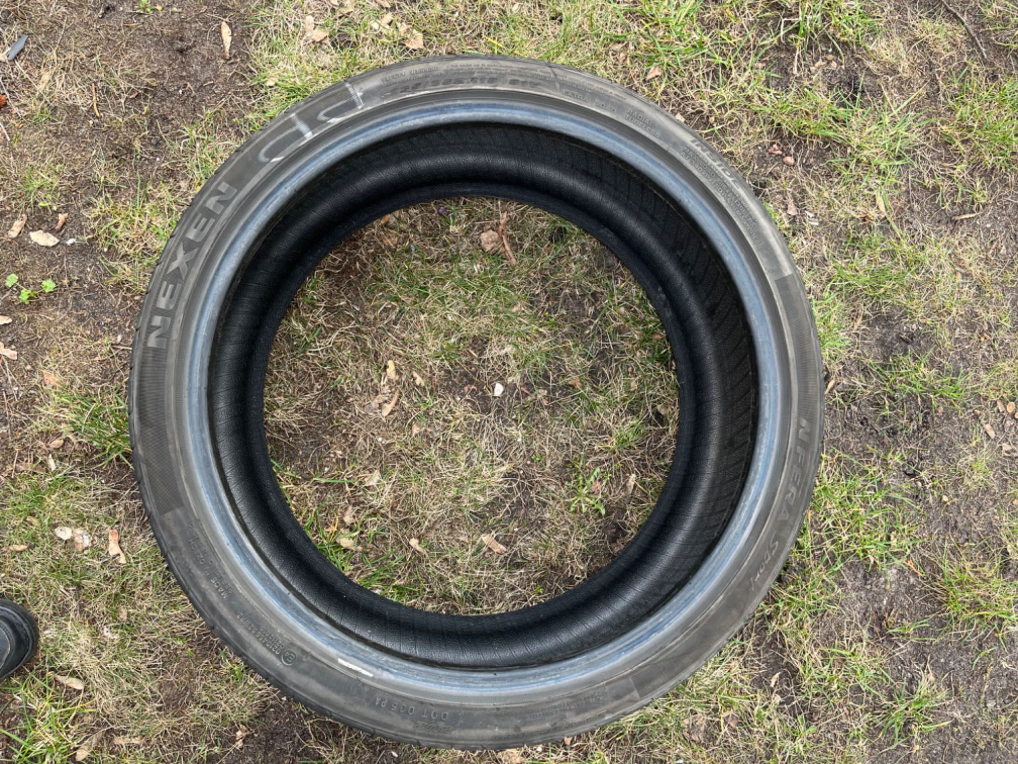 Opony letnie Nexen Nfera 235/35 19"