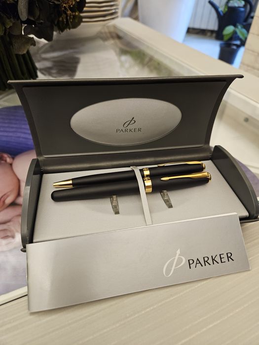 Набір ручок Parker Sonnet Matte Black GT (перо + кулькова/ролер)