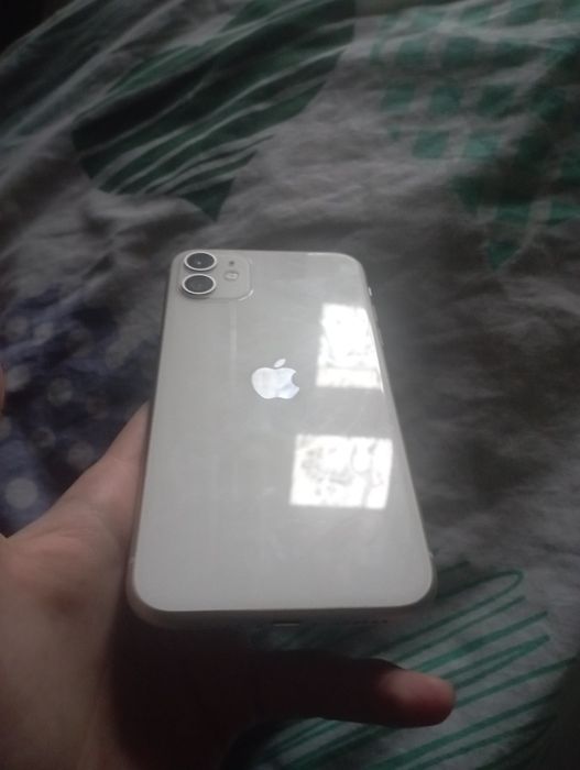 Айфон 11 у хорошому