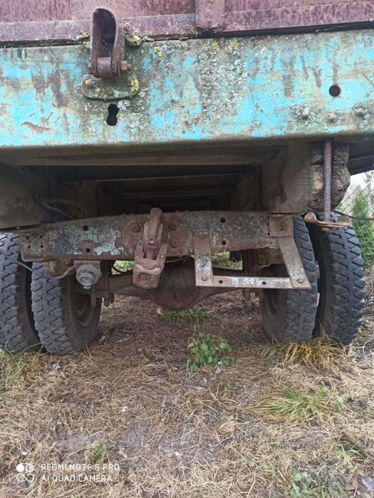 Вантажівка газон 52