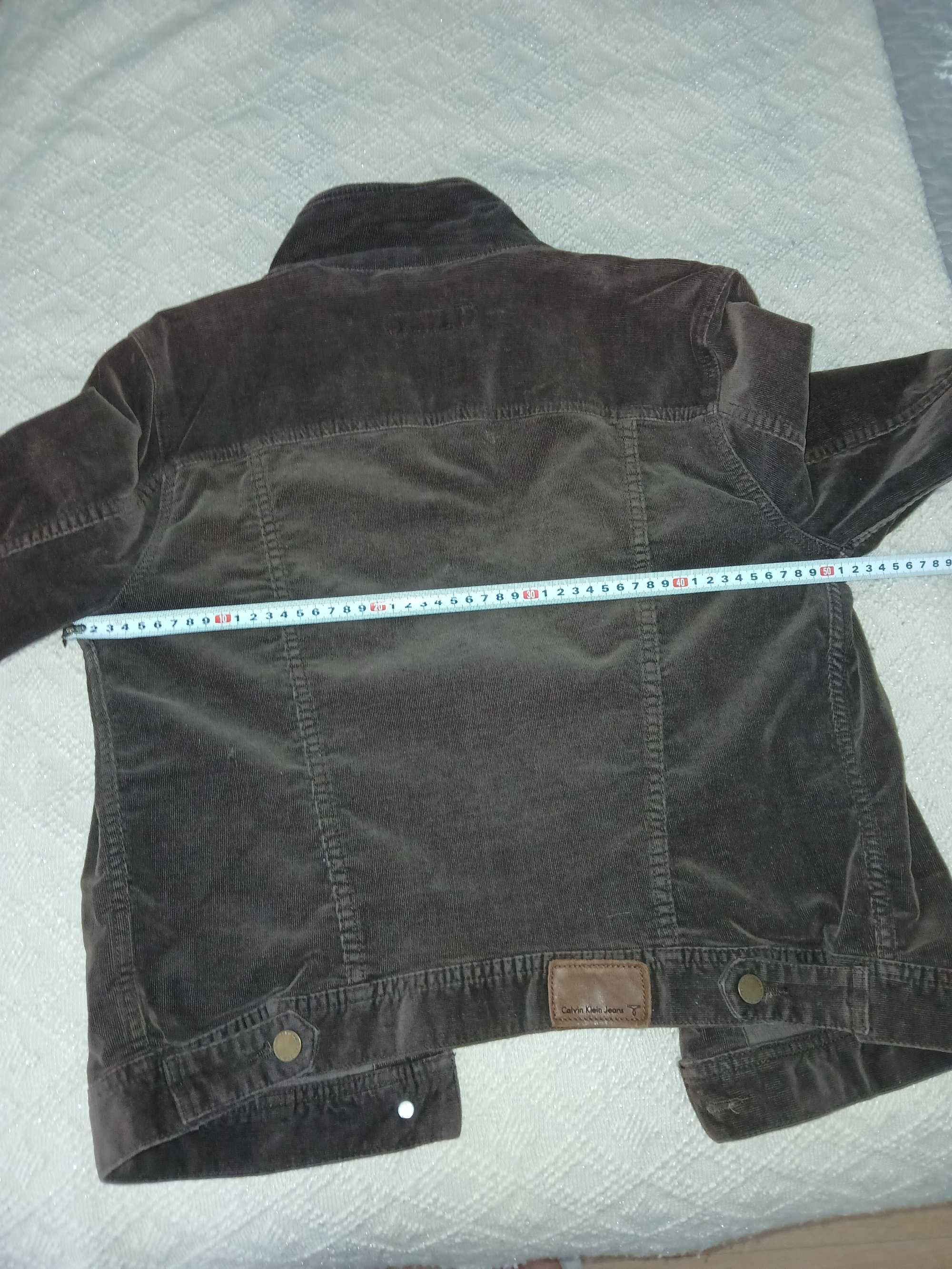 Calvin Klein куртка р. 38