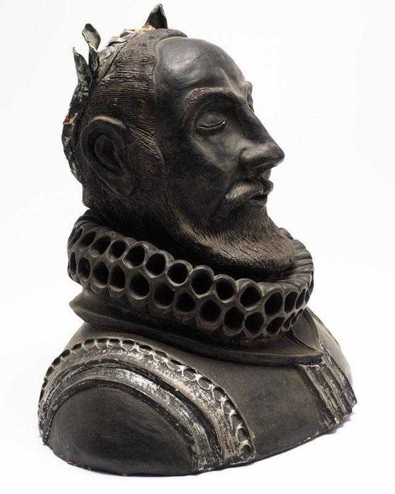 Busto Luís de Camões