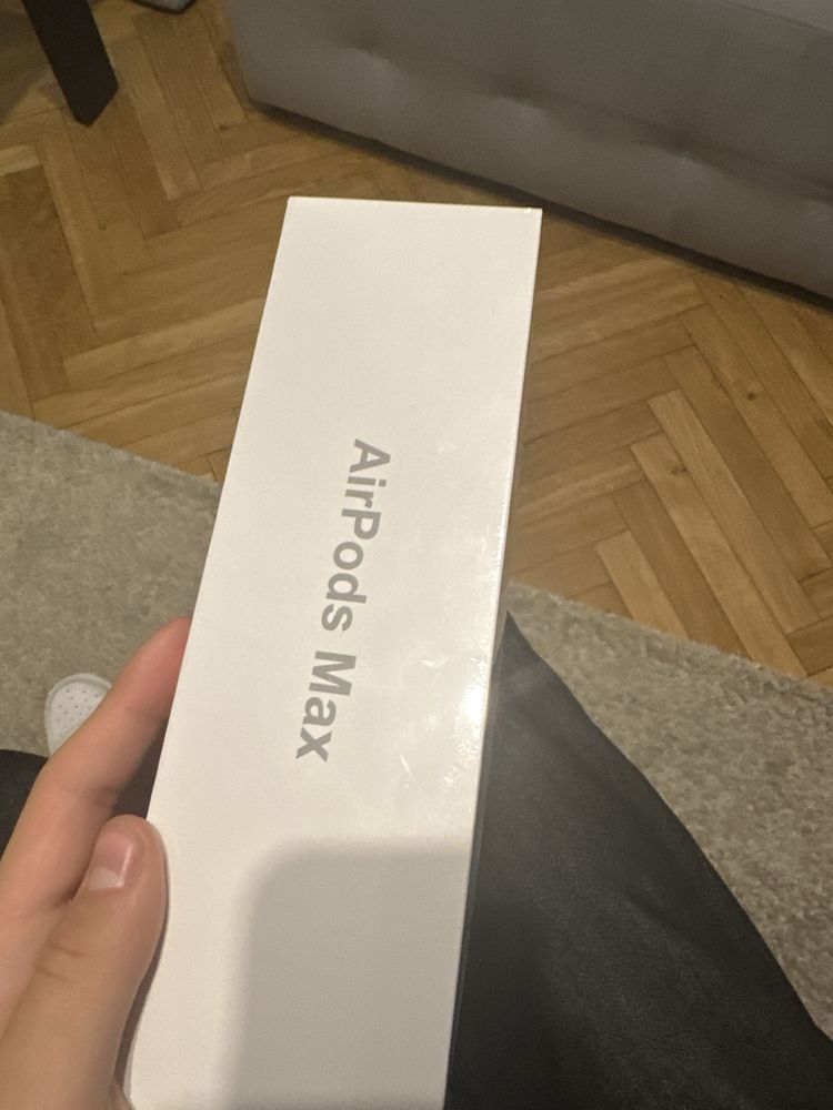 Sprzedam nowe nie używane słuchawki Air pods Max