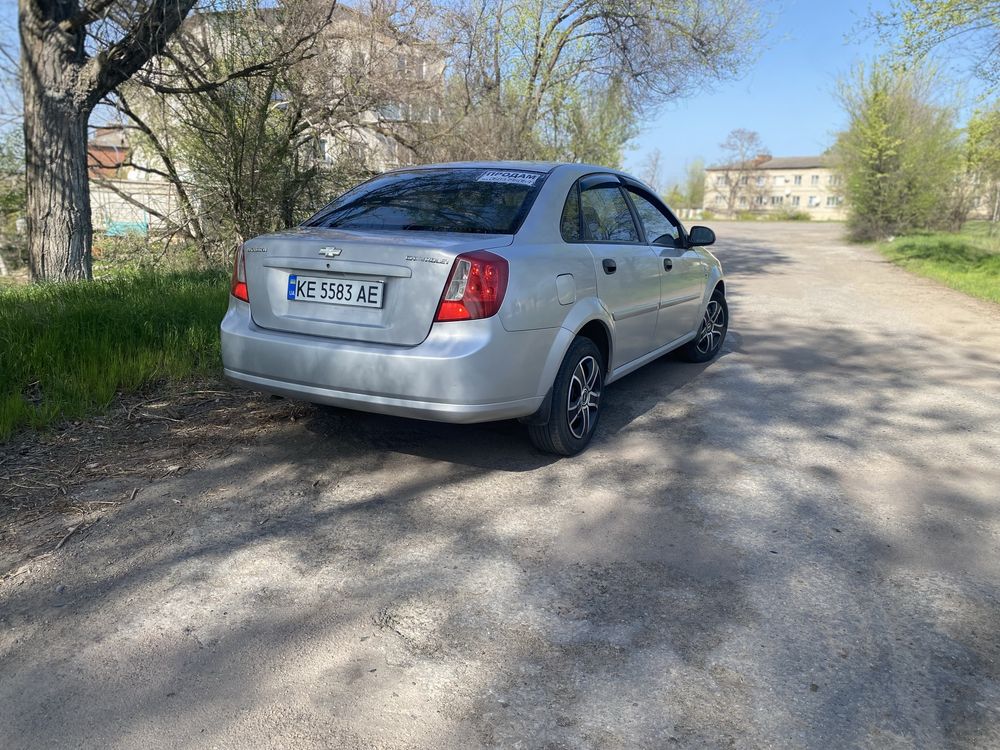 Доглянутий Лачетті