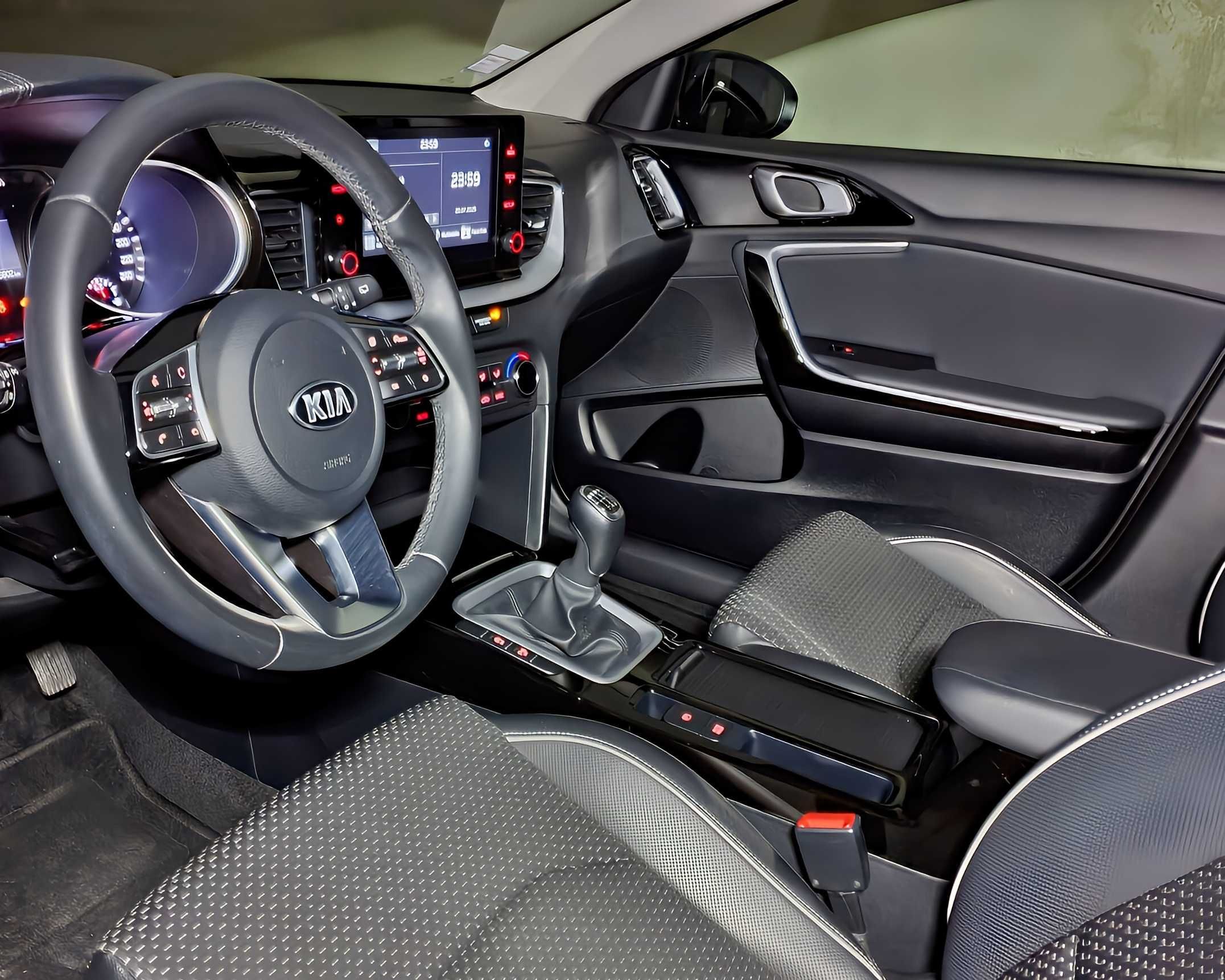 Kia CEED 1.0 TGDI 120cv Como Novo!
