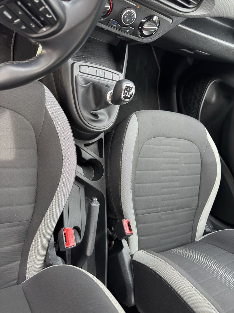 Hyundai i10 1.0 MPi Comfort • 2023 • 35.000 km • Garantia até 2030