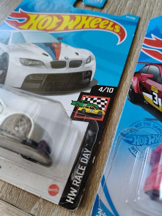 Hot Wheels BMW M3 GT2 HW Race Day 2021 - zestaw