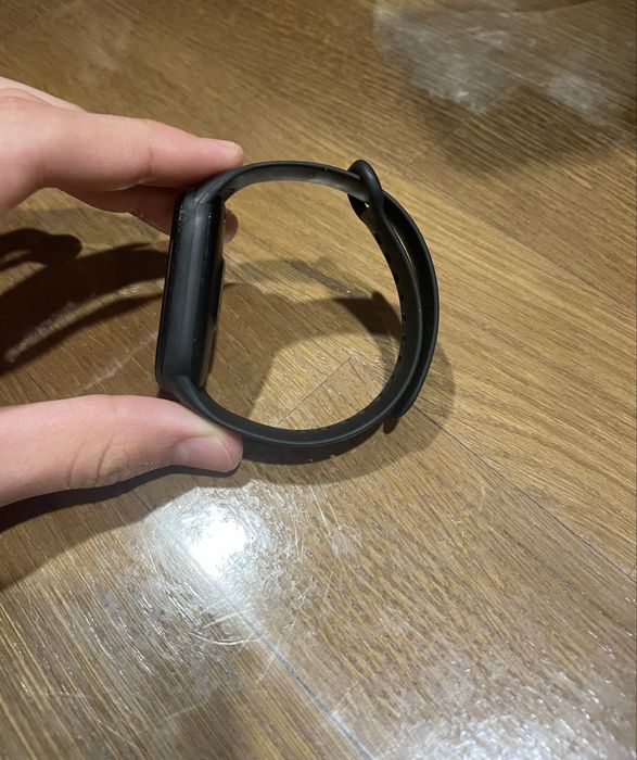 продам mi band 5