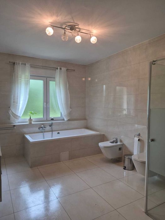 Dom do wynajęcie lub adaptacji pod salony , biura itp. 150m2