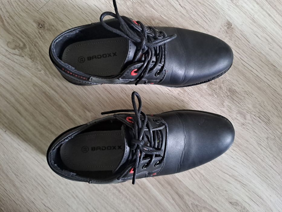 Buty chłopięce dla chłopca  czarne półbuty garnituru eleganckie r. 33