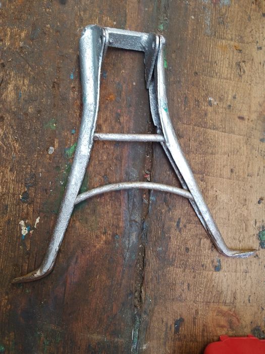 Nóżka centralna jawka mustang jawa kaczka 50 stopka