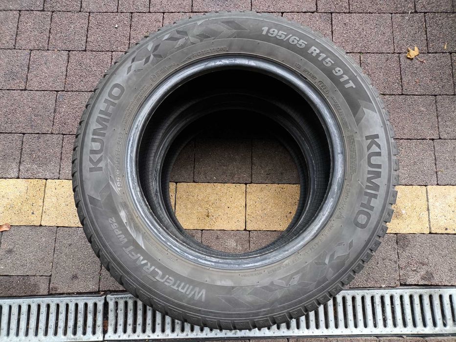 Opony Zimowe 195/65R15 Kumho WinterCraft WP52 2023r