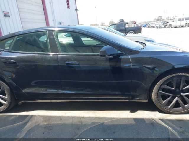 Tesla Model S Long Range Dual Motor All-wheel Drive 2021  *