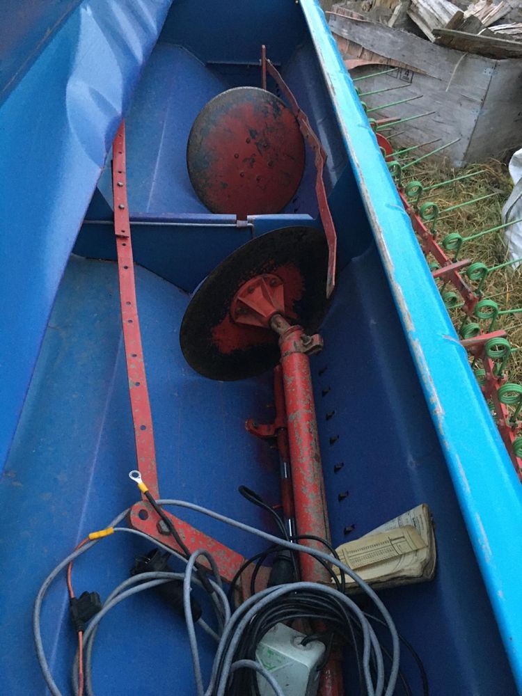 Śiewnik zbożwy  isaria 2.5 m.  Amazone