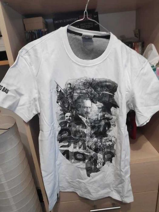 Koszulka Polska niepodległa 1918. Red is Black. Rozm. M