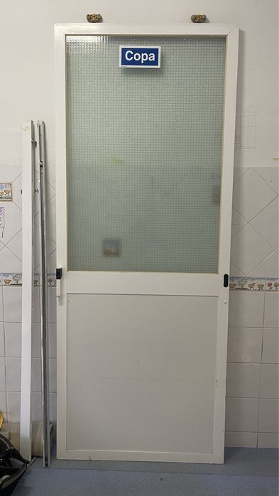 Porta para copa restaurante