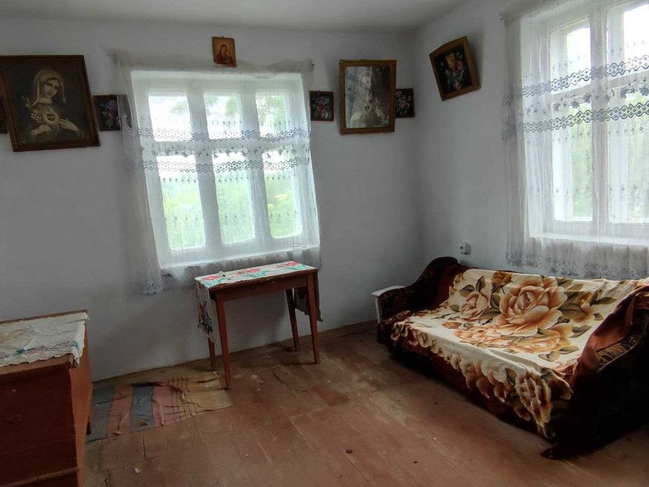 Продається цегляний будинок, у Галицькому районі, село Нові Скоморохи.