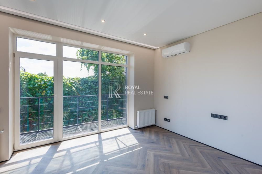 Продаж будинку Київ 4к 142м2 Русанівські Сади Дніпровський