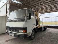 Евакуатор TATA 2004 року 6л