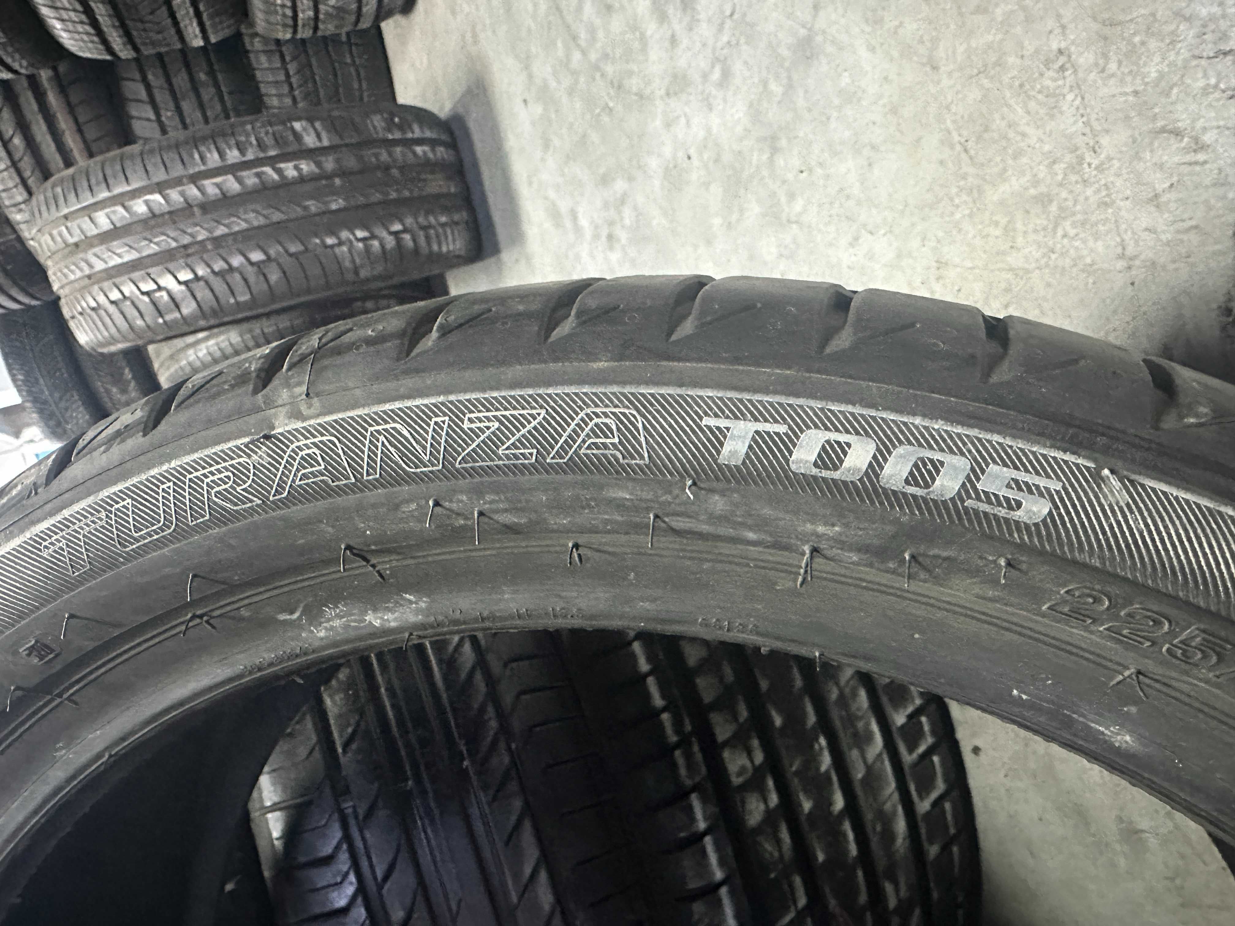 225-40 R19 93W Bridgestone Turanza T005 розпаровка 1шт Нова