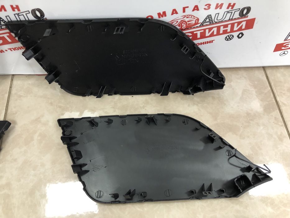 Заглушка крюка бампера Nissan Rogue