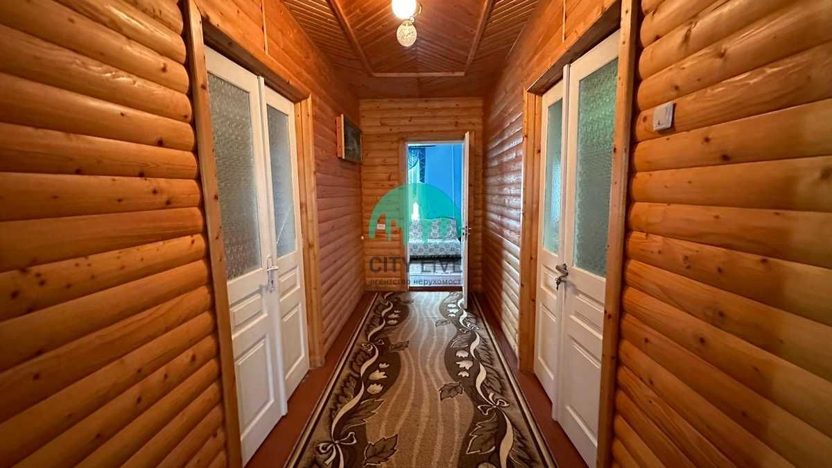 Будинок в Косівському р-ні , с. Старі Кути ,земля 10 сот.(63