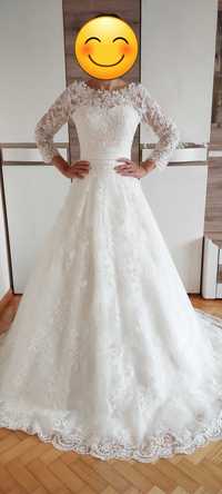 Piękna koronkowa suknia ślubna - princessa