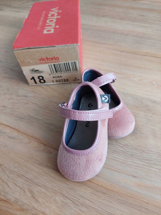 Sapatos Menina rosa Victoria tam. 18