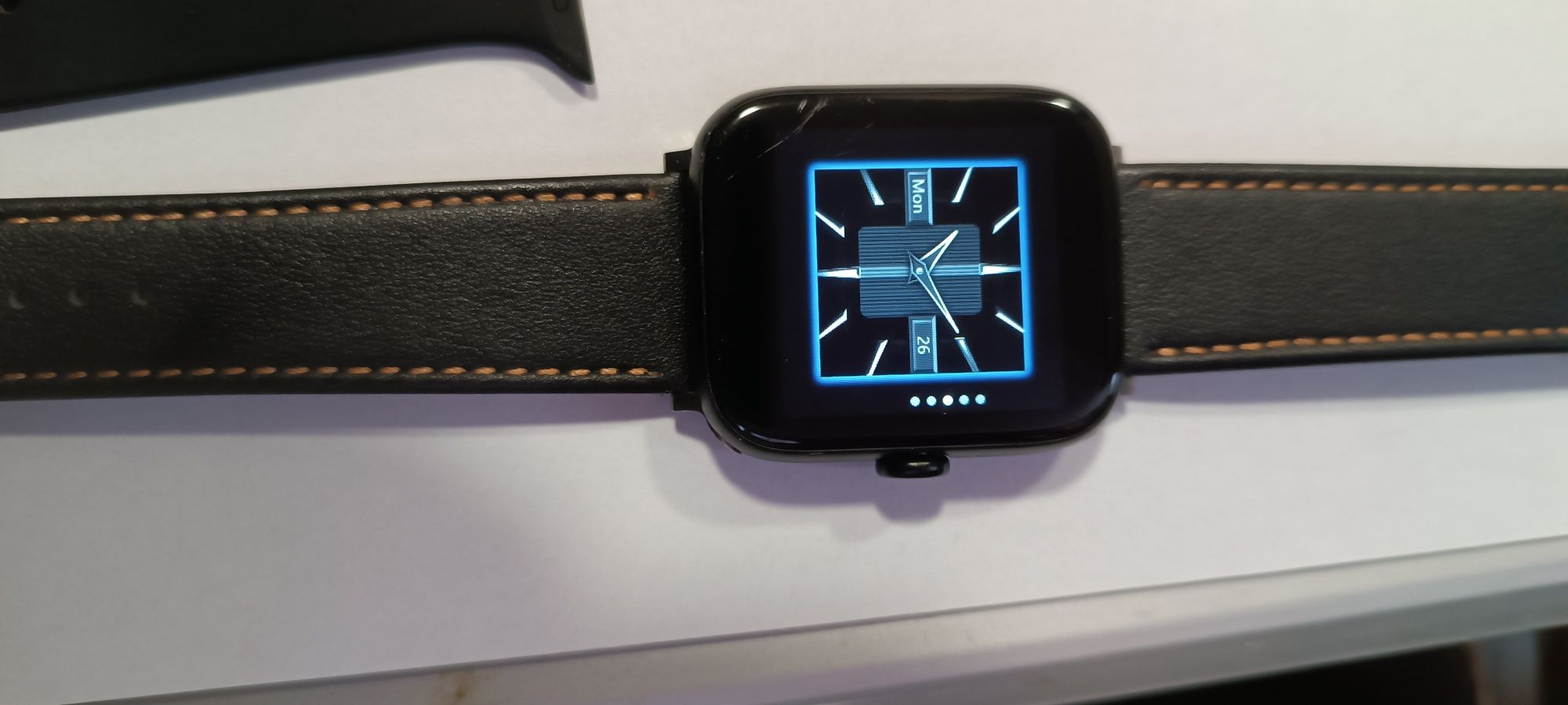 Używany Smartwatch+etui+dwa paski