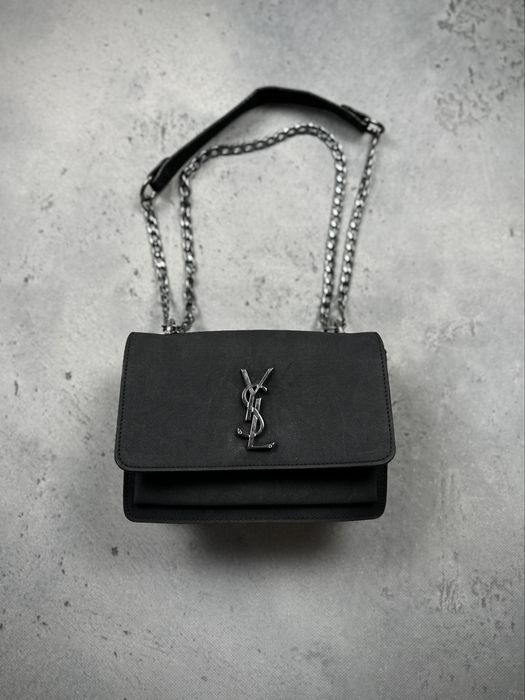 Czarna torebka na ramię Yves Saint Laurent