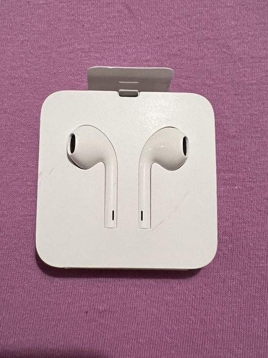 Оригінальні навушники Apple