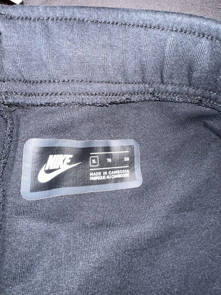 Nike tech fleece