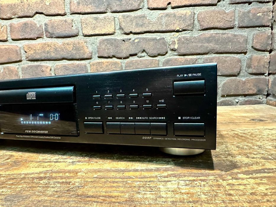 Odtwarzacz CD JVC XL-V 174