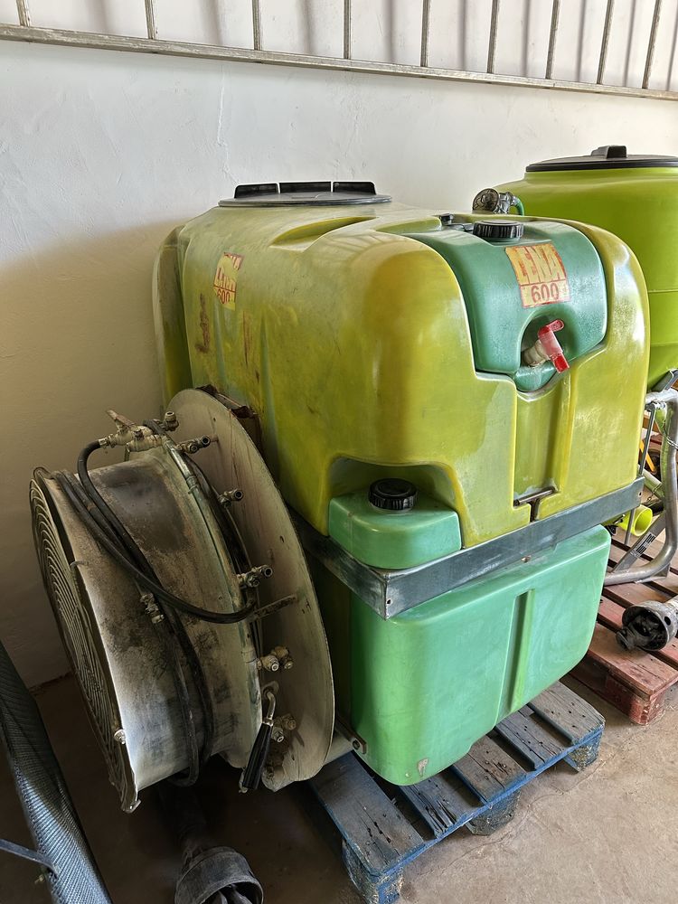 Pulverizador 600L Turbina