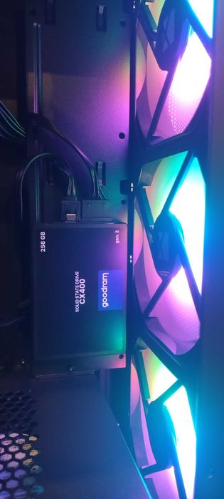 Komputer I5-6gen, 16GB Ram, RX570 8GB ASUS ROG STRIX